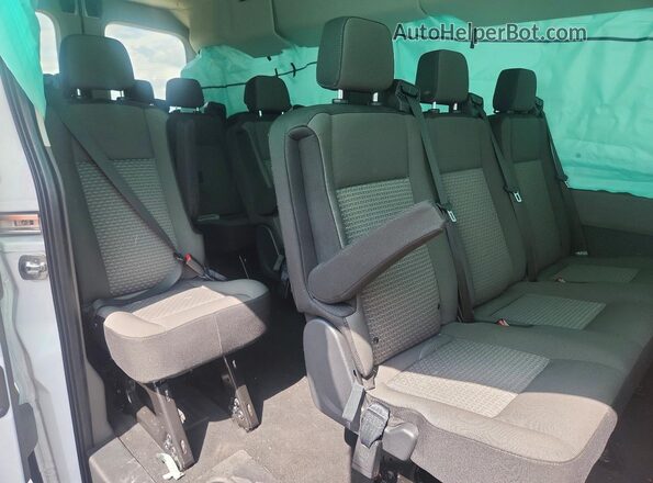 1FBAX2C83TKA19913 2026 FORD TRANSIT White Vista interior trasera