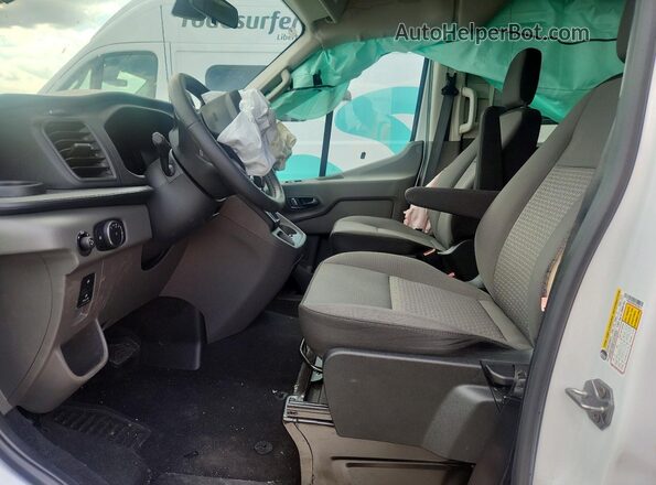 1FBAX2C83TKA19913 2026 FORD TRANSIT White Vista interior delantera