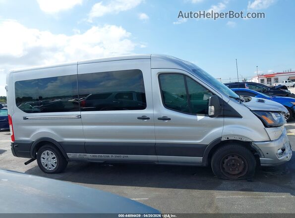 1FBAX2C87RKA83476 2024 FORD PASSENGER Silver უკანა სალონის ხედი