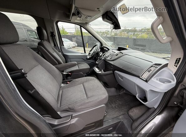 1FBAX2CM5HKA64758 2017 FORD TRANSIT-350 Черный Вид салона спереди