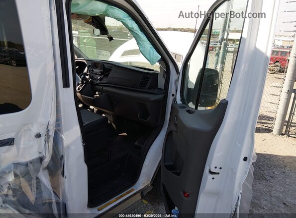 1FBAX2X89PKA75130 2023 FORD PASSENGER White Вид салону спереду