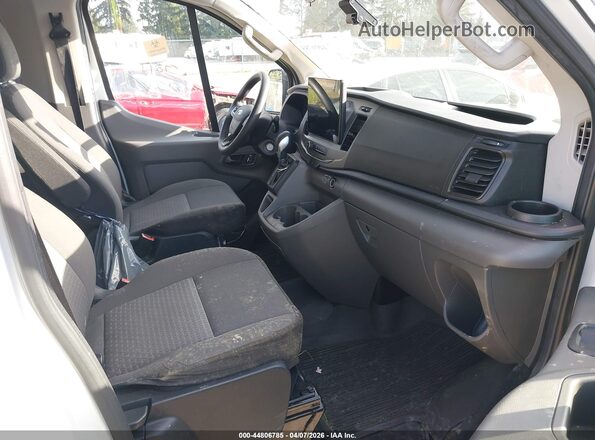 1FBAX2Y81NKA79930 2022 FORD PASSENGER Белый Вид салона спереди