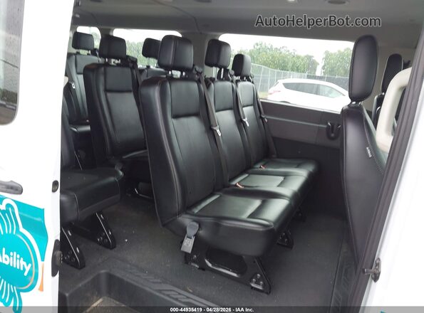 1FBAX2Y85RKA99703 2024 FORD PASSENGER Белый Вид наклейки с VIN-кодом