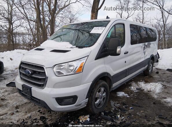 1FBAX2Y88LKA26462 2020 FORD PASSENGER Белый Передняя левая четверть