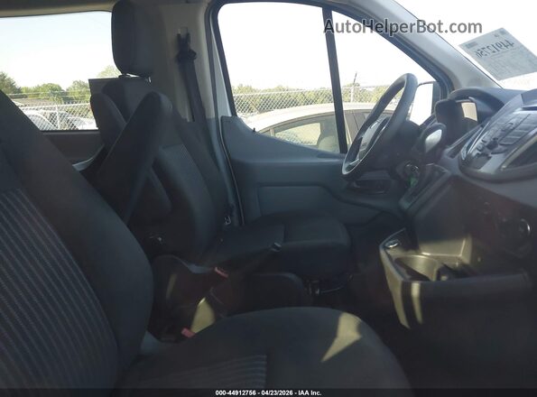 1FBZX2ZM4HKA60579 2017 FORD TRANSIT-350 White Widok wnętrza z przodu