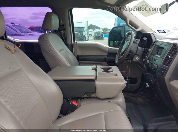 1FD7W2B69NEC66780 2022 FORD F-250 White Widok wnętrza z przodu
