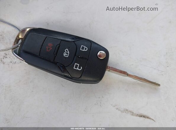 1FDAX2Y87RKA12634 2024 FORD PASSENGER Белый Вид панели приборов