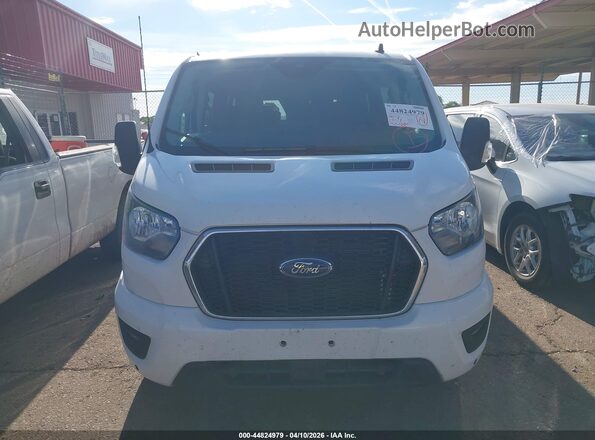 1FDAX2Y87RKA12634 2024 FORD PASSENGER Белый Вид щитка приборов