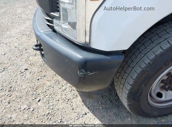 1FDBF2A68HEE07189 2017 FORD F-250 Белый Вид задней части салона