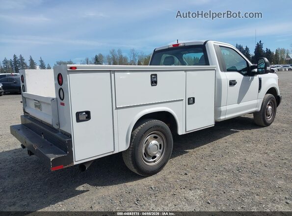 1FDBF2A68HEE07189 2017 FORD F-250 Белый Задняя правая четверть