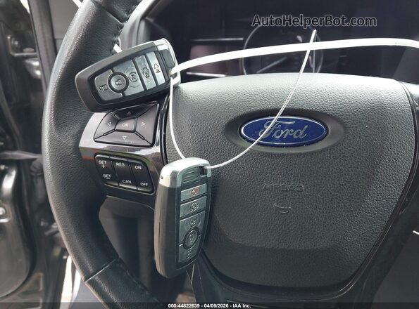 1FM5K7D89JGA13777 2018 FORD FORD EXPLORER Gray Widok deski rozdzielczej