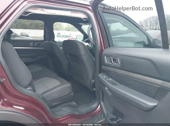 1FM5K8D82JGA39367 2018 FORD FORD EXPLORER Maroon Widok naklejki z numerem VIN