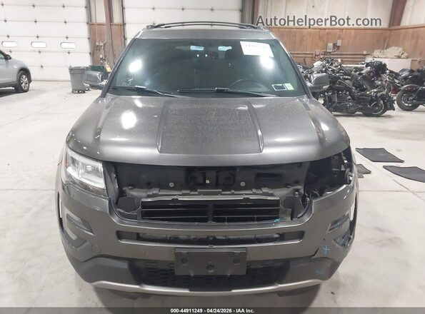 1FM5K8F8XGGA31202 2016 FORD FORD EXPLORER Gray Widok wnętrza z tyłu