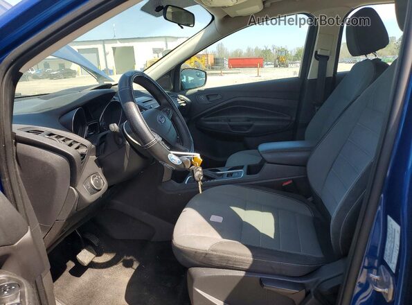 1FMCU0F70HUC42390 2017 FORD ESCAPE Синий Вид салона спереди
