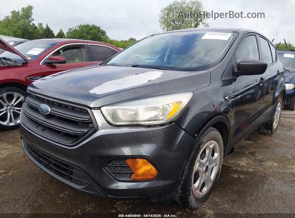 1FMCU0F7XHUE94597 2017 FORD ESCAPE Серый Передняя левая четверть