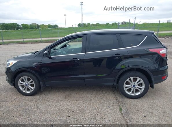 1FMCU0GD0HUB21685 2017 FORD ESCAPE Черный Панорамный вид салона 360°