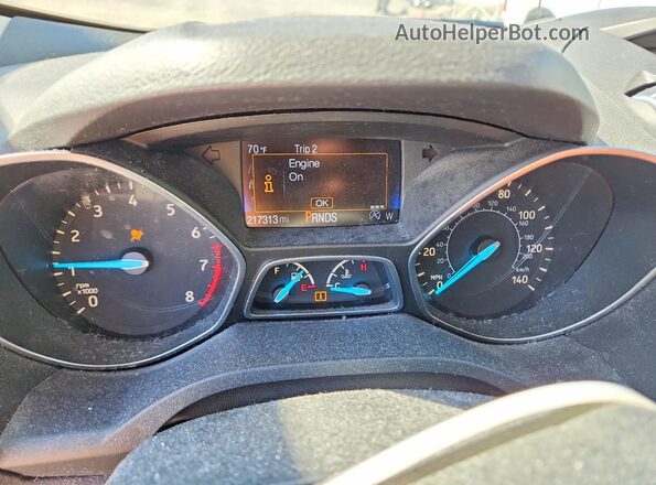 1FMCU0GD0HUB98766 2017 FORD ESCAPE Черный Вид щитка приборов