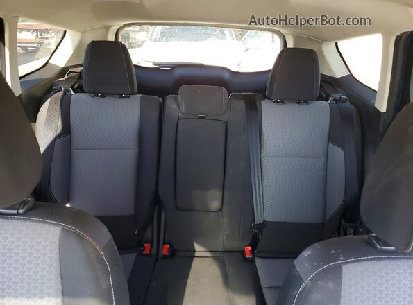 1FMCU0GD0HUC55662 2017 FORD ESCAPE Blue Հետևի նստատեղերի տեսք