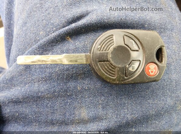 1FMCU0GD0HUE39953 2017 FORD ESCAPE White Widok deski rozdzielczej