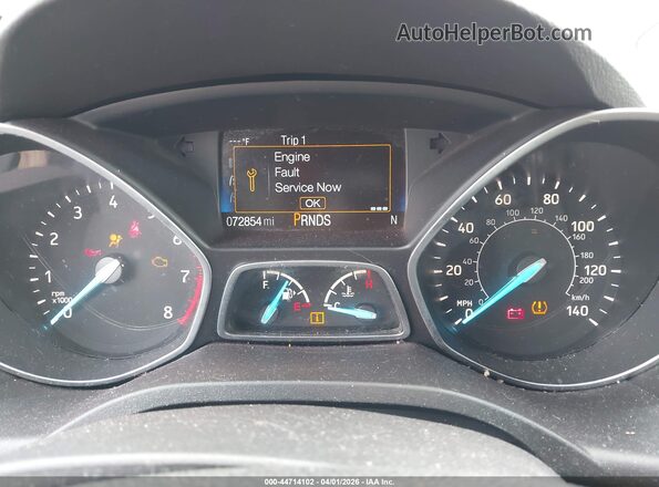 1FMCU0GD1HUD50067 2017 FORD ESCAPE Maroon Vista de los asientos traseros