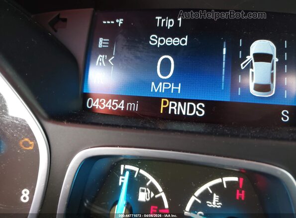1FMCU0GD2JUD06763 2018 FORD ESCAPE White 