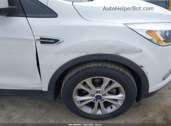 1FMCU0GD3JUB28796 2018 FORD ESCAPE White Front view