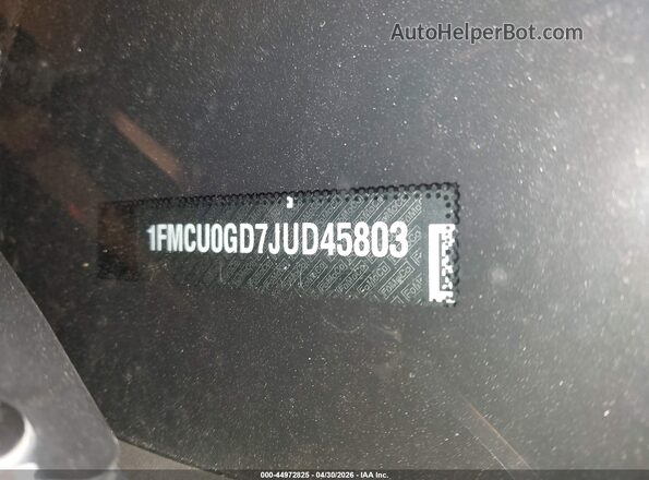 1FMCU0GD7JUD45803 2018 FORD ESCAPE Black Widok komory silnika