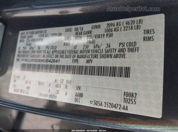 1FMCU0GD8HUB42641 2017 FORD ESCAPE Gray Widok komory silnika