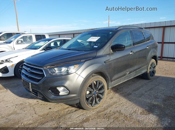 1FMCU0GD8HUB42641 2017 FORD ESCAPE Gray Przód lewy