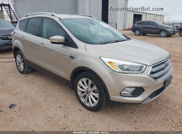 1FMCU0JDXHUD26844 2017 FORD ESCAPE Silver Przód prawy