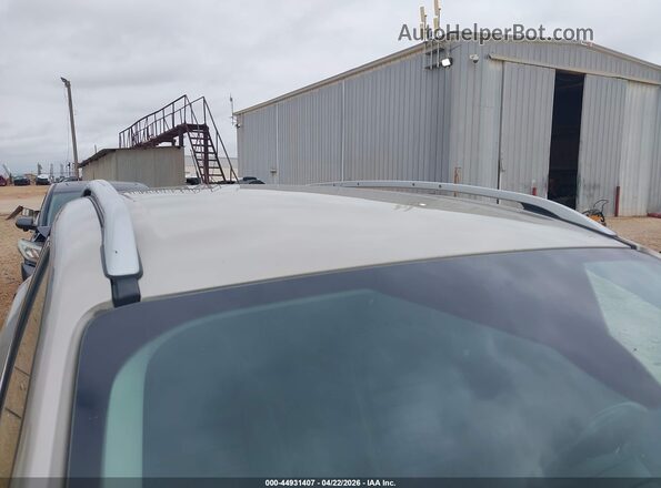 1FMCU0JDXHUD26844 2017 FORD ESCAPE Silver Widok z przodu