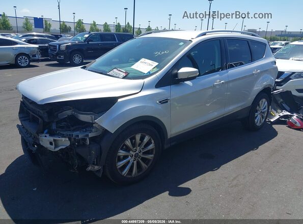 1FMCU0JDXHUD42221 2017 FORD ESCAPE Серебряный Передняя левая четверть