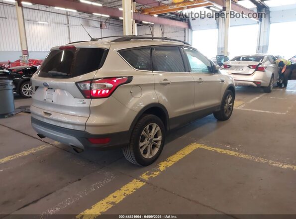 1FMCU9GD0JUB14973 2018 FORD ESCAPE Beige Rear right