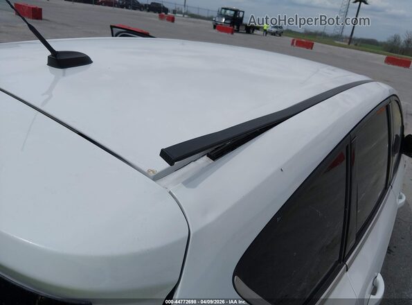 1FMCU9GD2HUD78321 2017 FORD ESCAPE White Դիմացի տեսք
