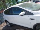 2017 Ford Escape Se Белый vin: 1FMCU9GD6HUB68143