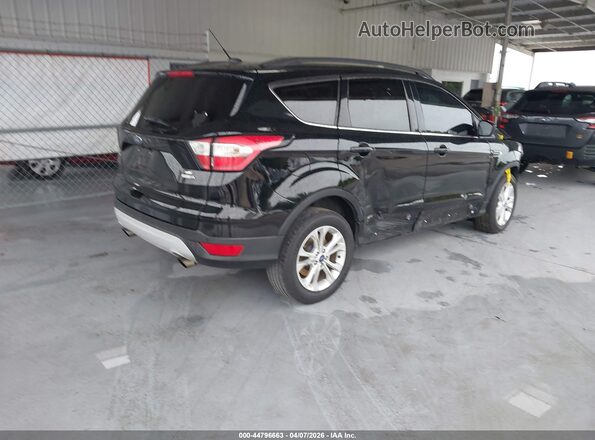1FMCU9GD7HUD66763 2017 FORD ESCAPE Черный Задняя правая четверть