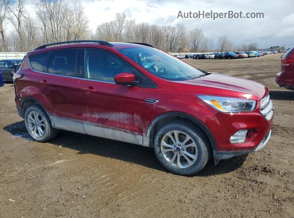 1FMCU9GD8JUD28593 2018 FORD ESCAPE Красный Передняя правая четверть