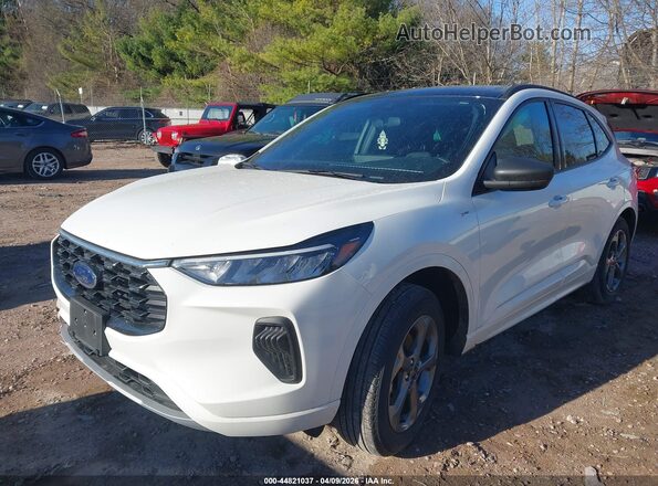 1FMCU9MN0RUB25982 2024 FORD ESCAPE Белый Передняя левая четверть