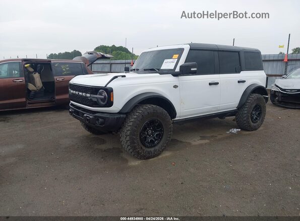 1FMEE5DP1PLB99687 2023 FORD BRONCO White Առջևի ձախ երեք քառորդ տեսարան