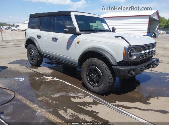 1FMEE5DP6NLB16509 2022 FORD BRONCO Серый Передняя правая четверть