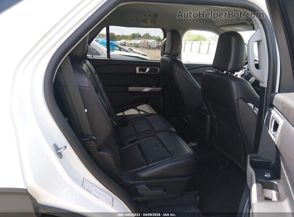1FMSK7DH5RGA28632 2024 FORD FORD EXPLORER White Вид наклейки з VIN-кодом