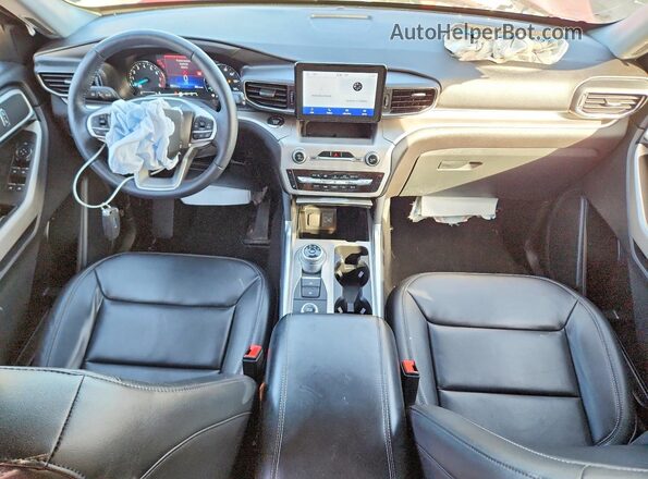 1FMSK8DH2NGC05069 2022 FORD FORD EXPLORER Красный Вид панели приборов