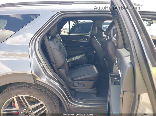 1FMUK7KH3TGA55833 2026 FORD FORD EXPLORER Gray Widok naklejki z numerem VIN