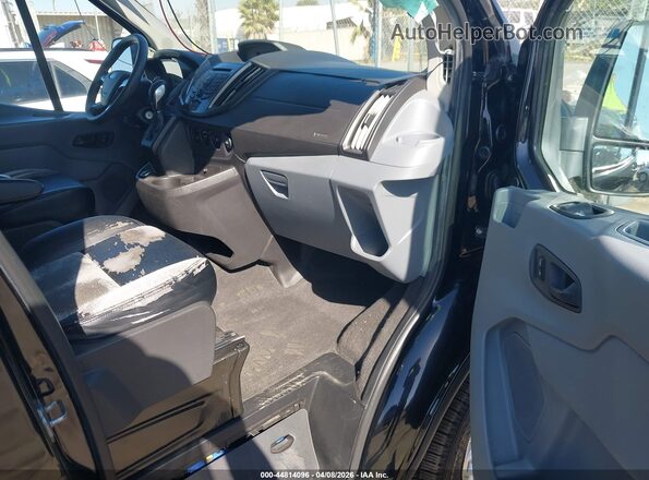 1FMZK1CM2HKA60721 2017 FORD TRANSIT Black Widok wnętrza z przodu