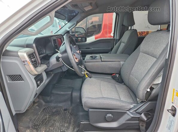 1FT7W2AA0REF67034 2024 FORD F250 White Widok wnętrza z przodu