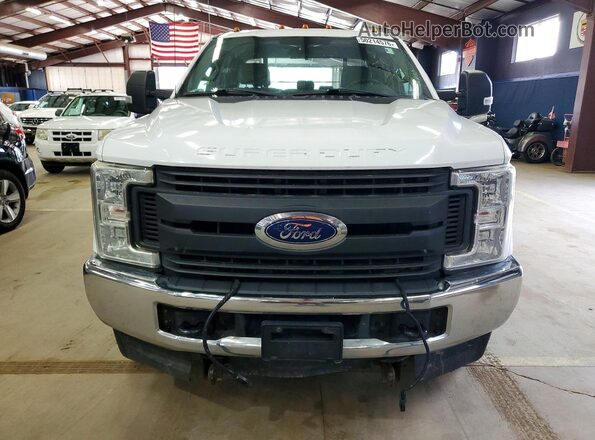 1FT7X3B67HEC71889 2017 FORD F350 Белый Вид спереди