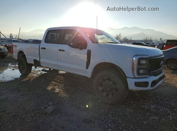 1FT8W2BA8PEC99270 2023 FORD F250 Белый Передняя правая четверть