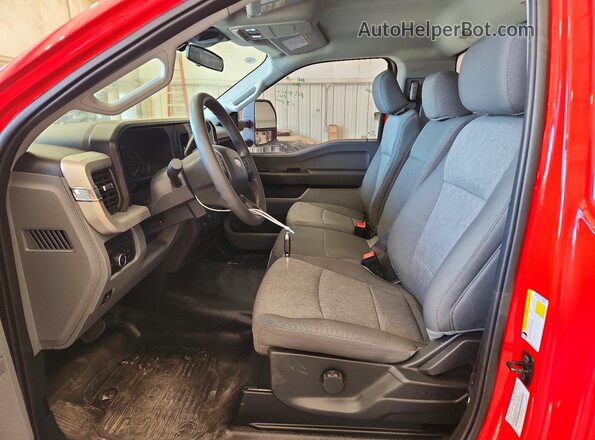 1FTBF2BA2REE44313 2024 FORD F250 Red Vista interior delantera