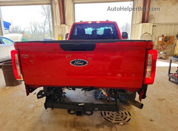 1FTBF2BA2REE44313 2024 FORD F250 Red Vista trasera