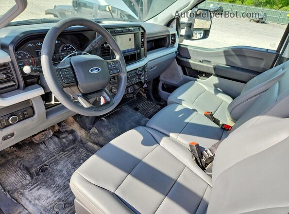 1FTBF2BA4REC60247 2024 FORD F250 Белый Вид панели приборов